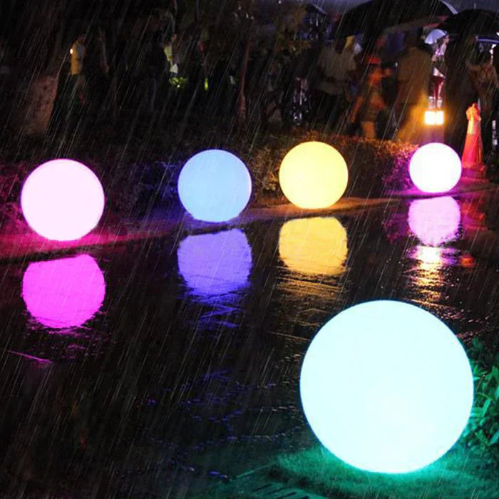 Skanto | Spherical Garden Lighting - GlowSphere