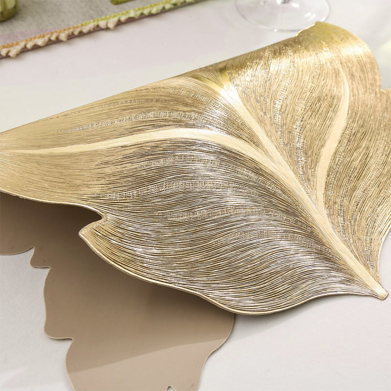 Gold Leaf Luxury Bordskåner – 3D Elegant Bordmatte laget av PVC | Skanto