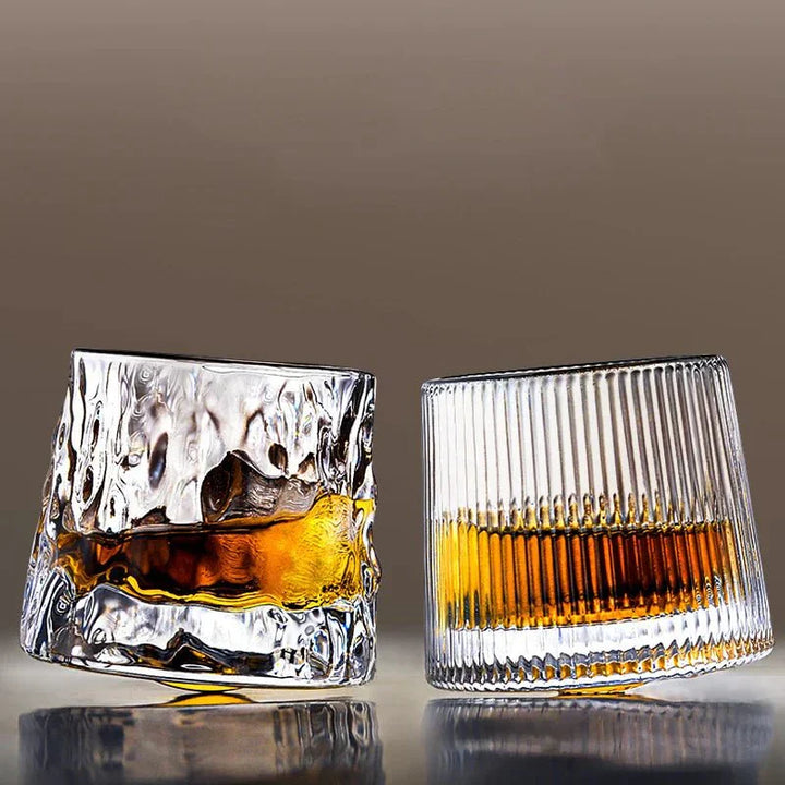 Skanto | Teksturet Whisky Glass med Bølgeeffekt