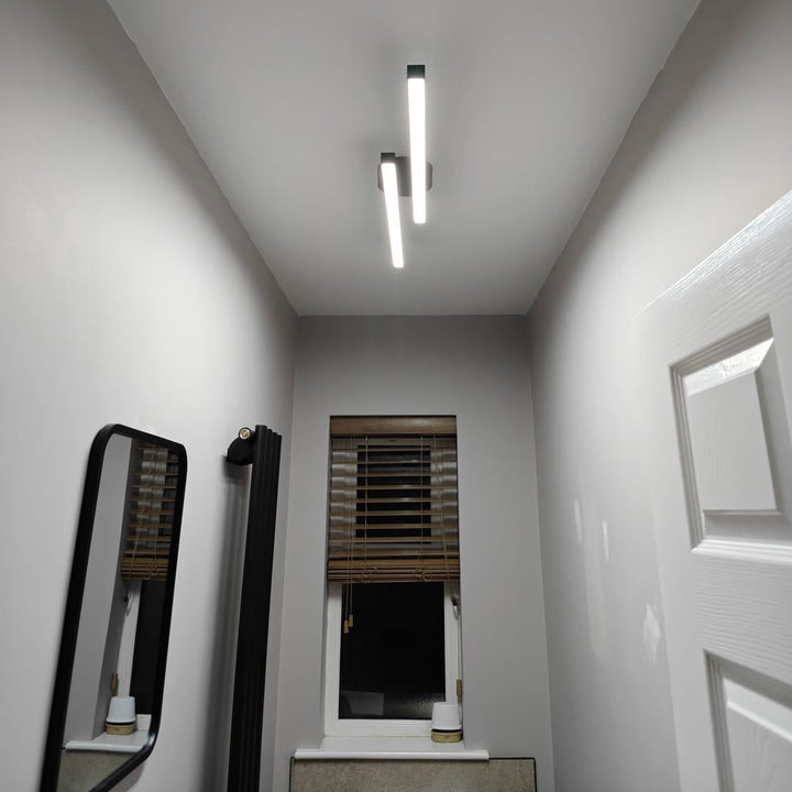 Skanto | Nedsenkede svarte LED-striper av lang lengde