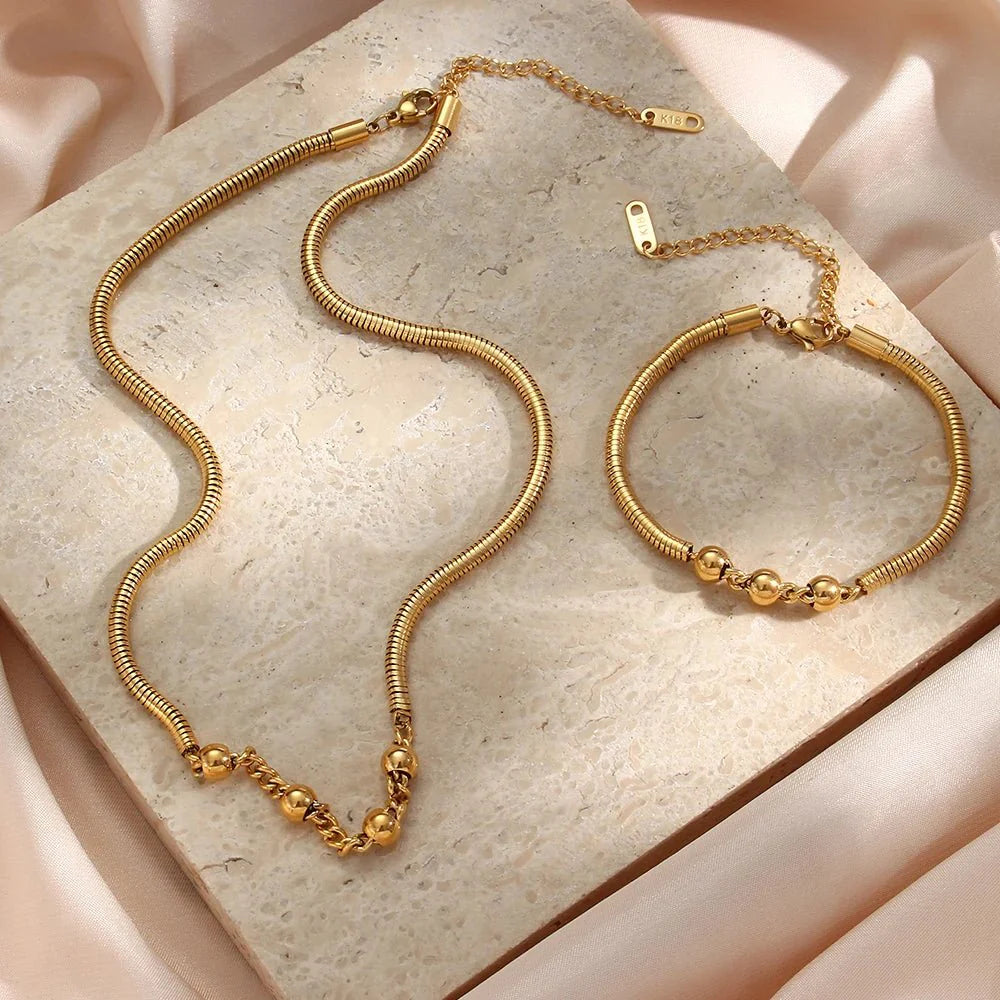 Skanto | Tykk Slangesmykke Perlekjede og Armbåndsett