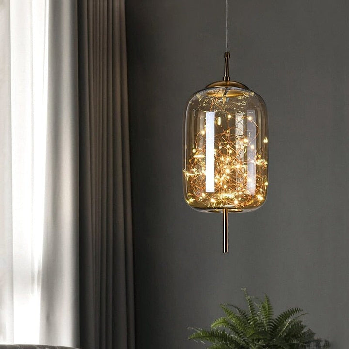 Skanto | Elegant hengende lampe med glasskjerm og fe-motiv