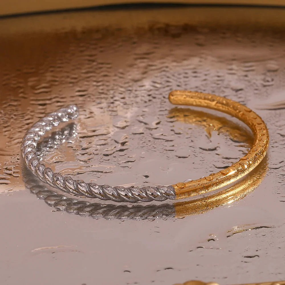 Skanto | Tvunnet Halv To-farget Mansjettarmbånd