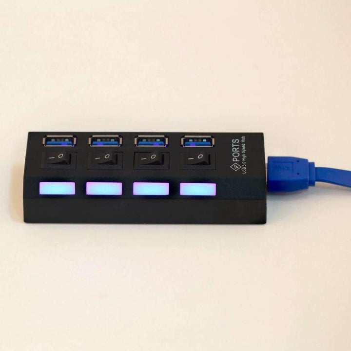Skanto | USB 3.0 Hub 4porter Super Speed 5Gbps og Hub med Ein/Aus-bryter for Windows Mac OS Linux