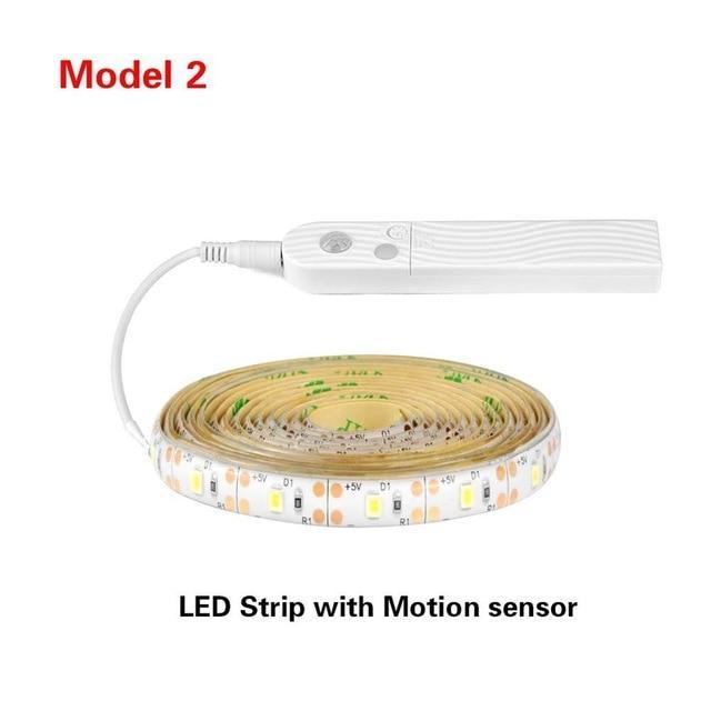 Skanto | LED Under Cabinet lys LED Stripe led Lampe med Trådløs PIR Bevegelsessensor USB Port lys Klesskap Trapper Garderobe Seng Side Lys
