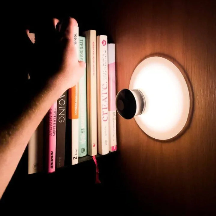 Skanto | Vegglampe med oppladbar sugefeste LED