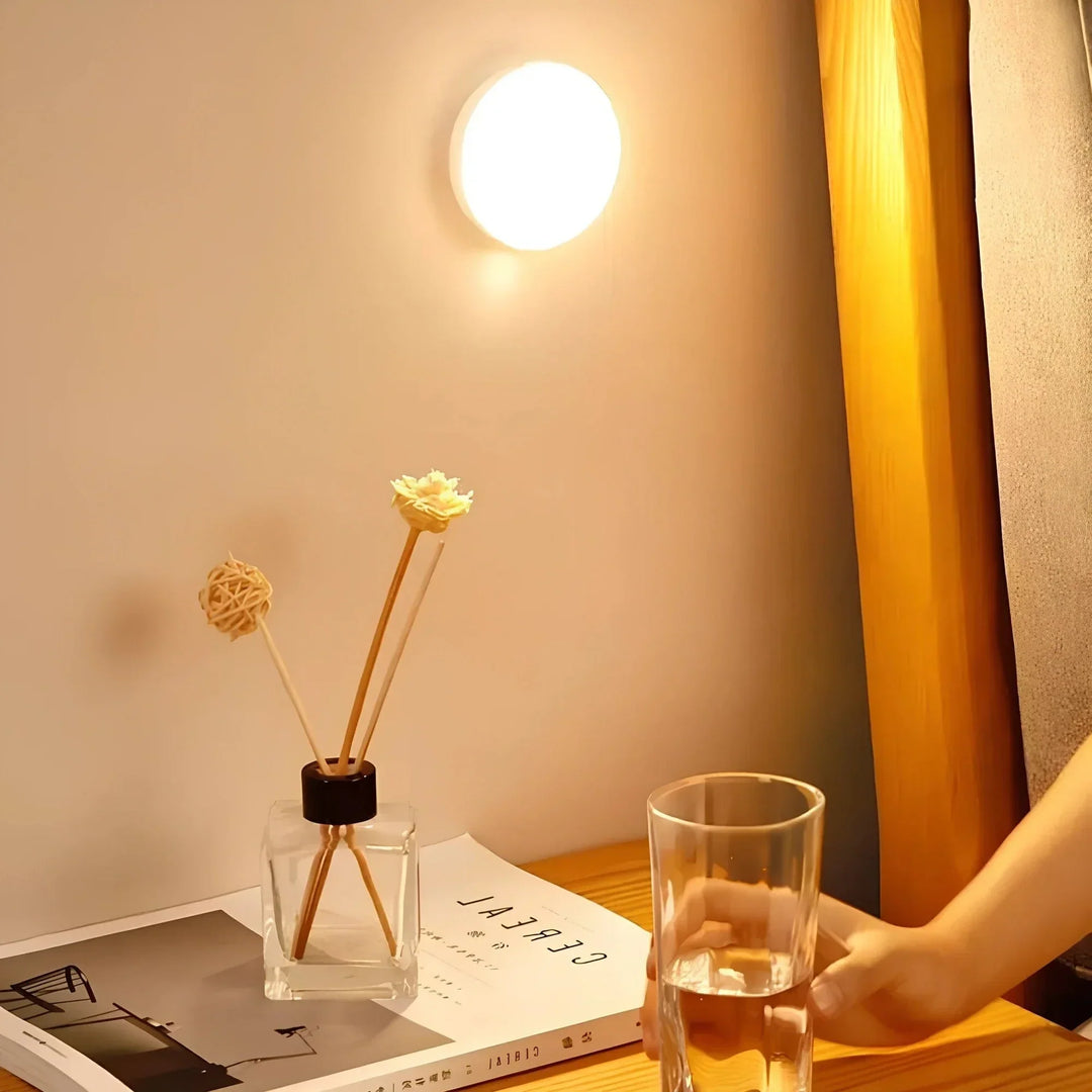 Skanto | Oppladbar bevegelsessensor LED-lampe | Energisparende, USB-oppladbar og ideell for ganger, trapper, garderober og skap