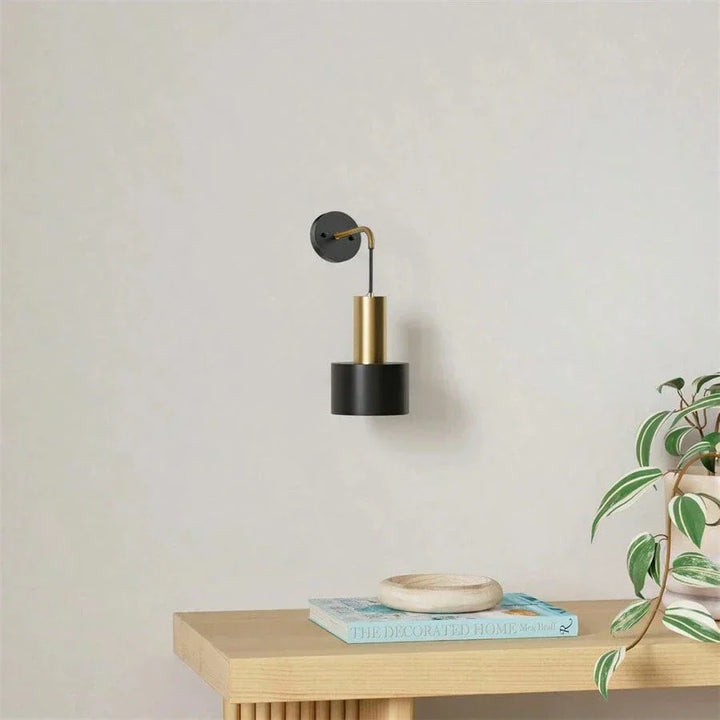 Skanto | Trådlampe med oppladbart batteri | Fjernkontroll, justerbar lysstyrke og fargetemperatur for soverom og entreer