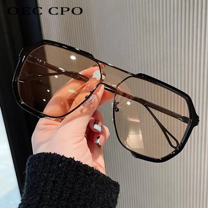 VOGUEVIEW SHADES – Übergroße quadratische Sonnenbrille med UV400- og photochromen Gläsern