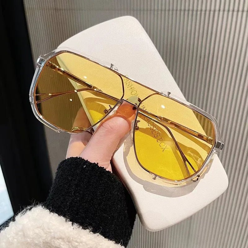 VOGUEVIEW SHADES – Übergroße quadratische Sonnenbrille med UV400- og photochromen Gläsern