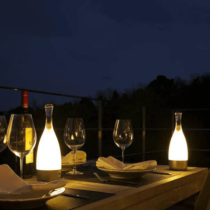 Skanto | CorkGlow - Vinflaske Bordlampe