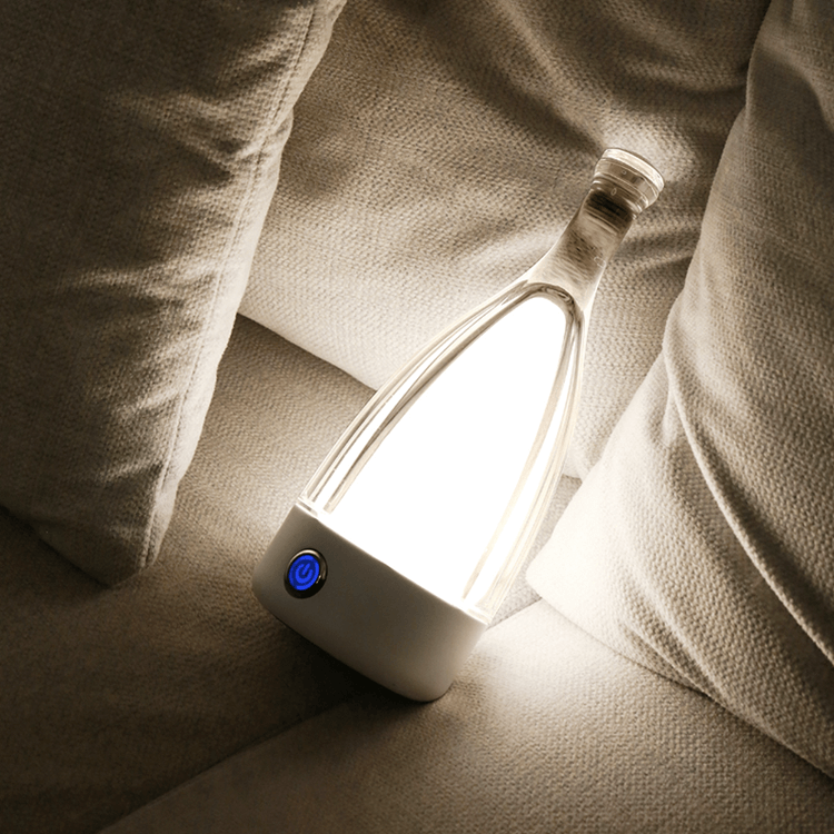 Skanto | CorkGlow - Vinflaske Bordlampe