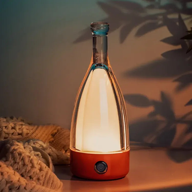 Skanto | CorkGlow - Vinflaske Bordlampe