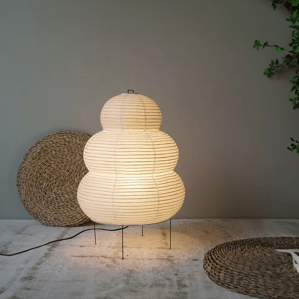 WabiGlow justerbar gulvlampe laget av rispapir Skanto