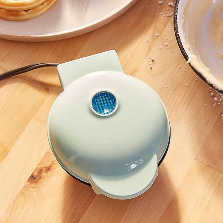 Skanto | Electric Nonstick Mini Waffle Maker