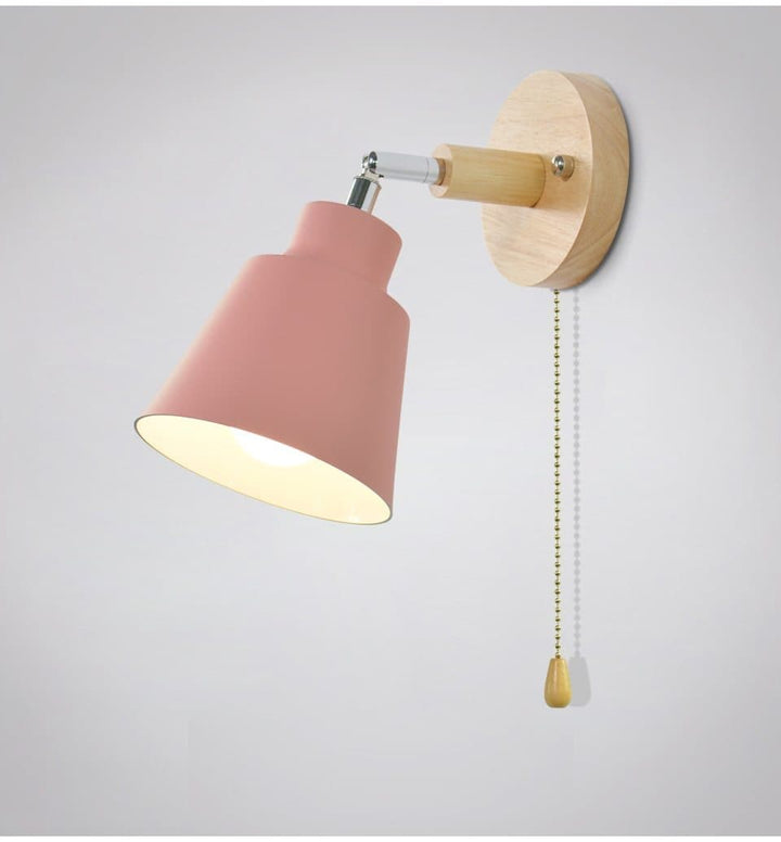 Skanto | Vegglampe med trekkbryter - TwistGlow