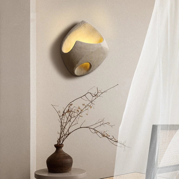 Skanto | Minimalistisk Vegglampe med Wabi-Sabi Estetikk