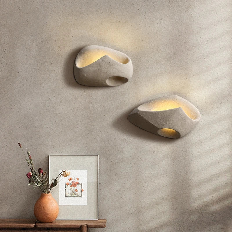 Skanto | Minimalistisk Vegglampe med Wabi-Sabi Estetikk