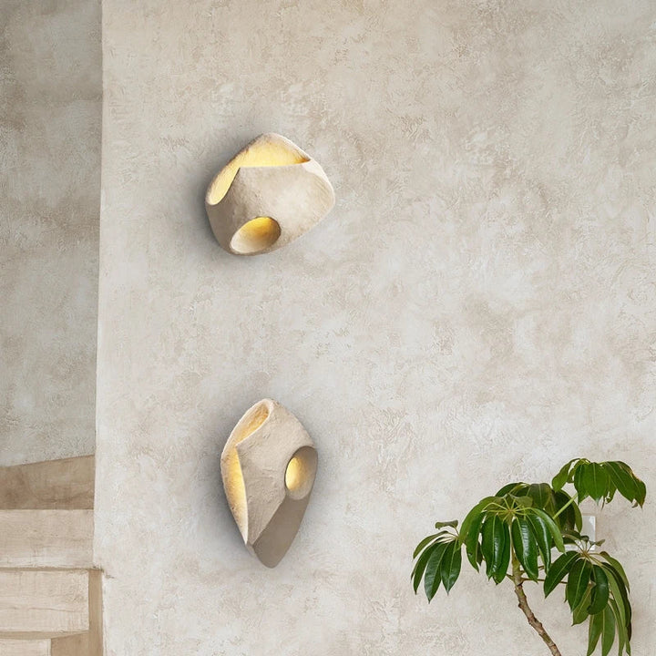 Skanto | Minimalistisk Vegglampe med Wabi-Sabi Estetikk