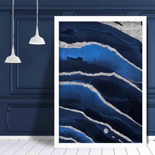 Abstrakt kunsttrykk i marineblått og sølv nr. 2