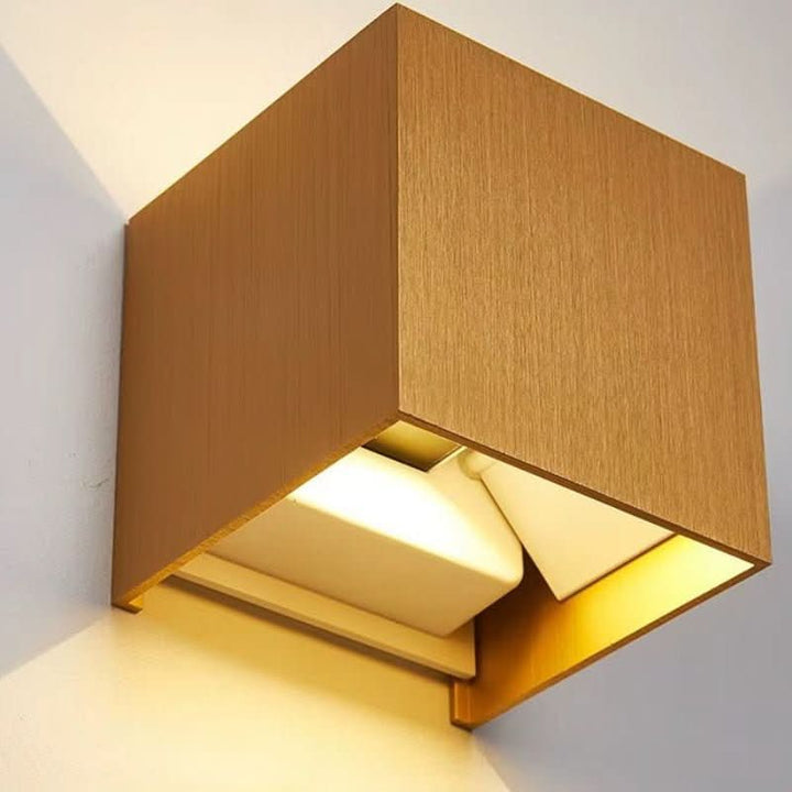 Skanto | Værbestandig Cube Vegglys – Opp Ned LED Utendørslampe