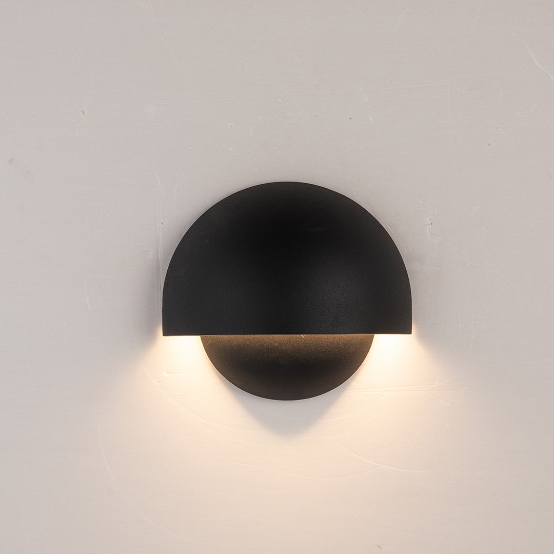 Skanto | LED vegglampe for hagen med en behagelig, varm glød