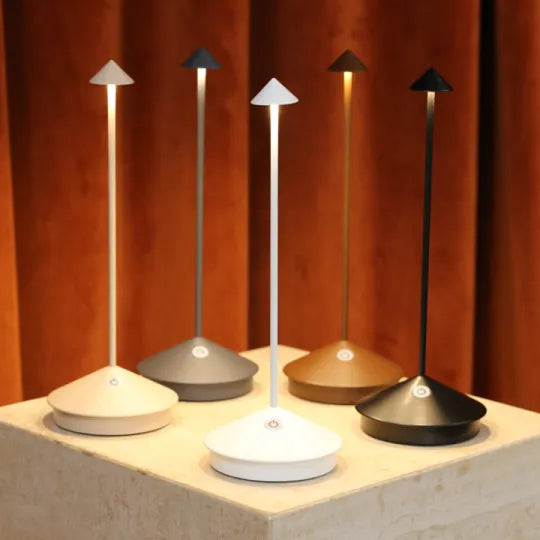 Skanto | Trådlamp LED-bordlampe - ClarityGlow