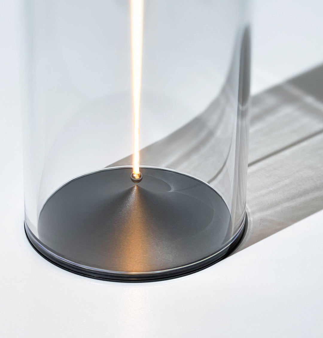 Frendorf | Trådlampe for stemning - LumenFlow
