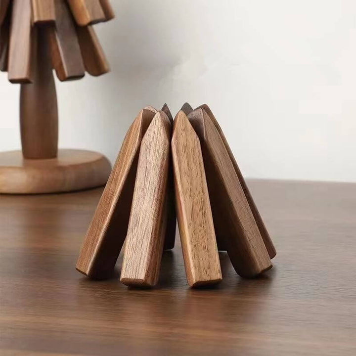 Skanto | WOODLIA – Elegant valnøtt bordbrikker for moderne og stilige måltider