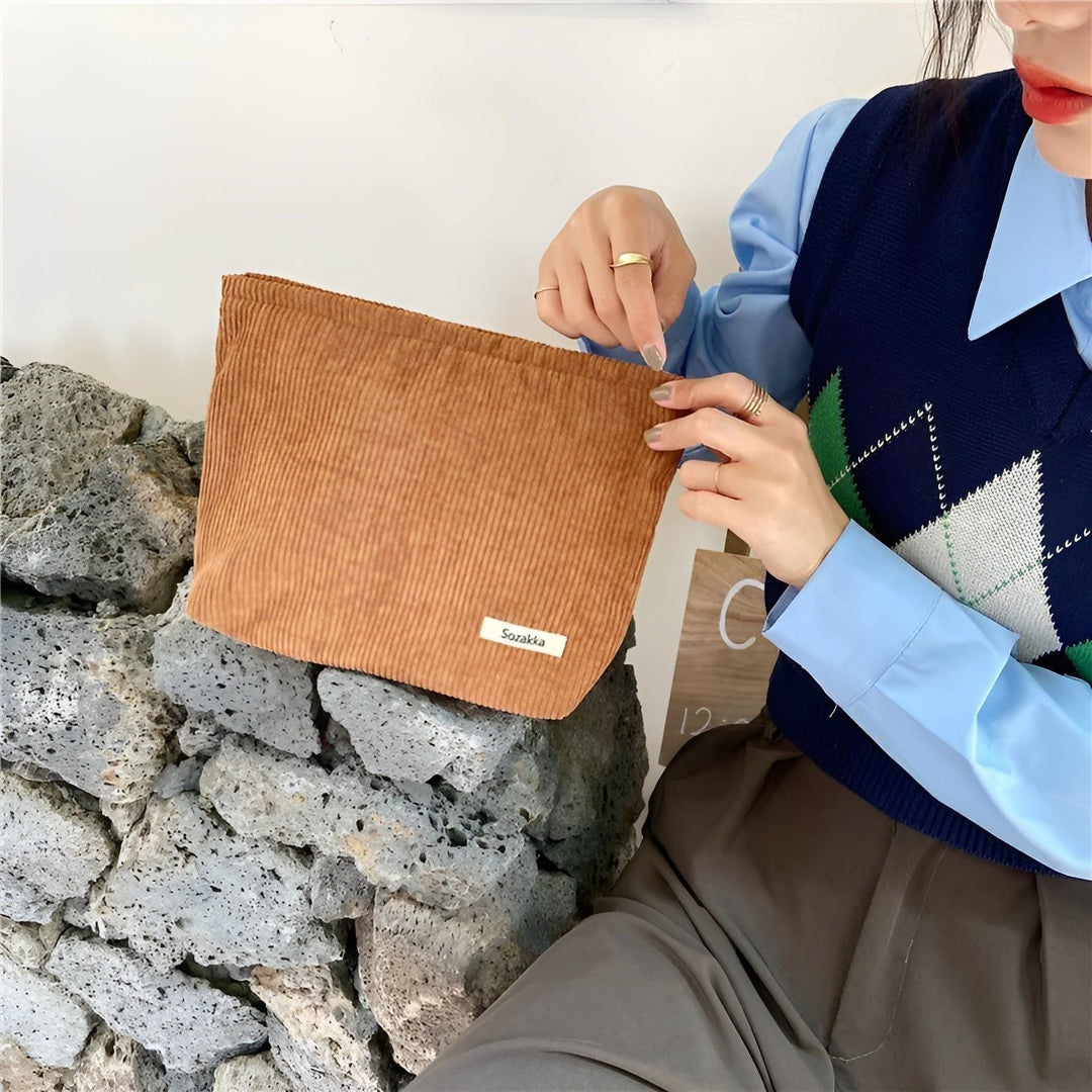 CorduroyGlam Bag - Cord Romslig Organiseringsveske for Kosmetikk | Skanto